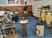 logo école De Musique De Batterie Djembé Percussions Piano Chant Thierry Soursas