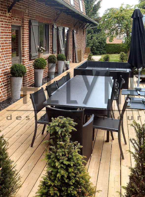 Terrasse bois en Pin Rouge de Scandinavie.