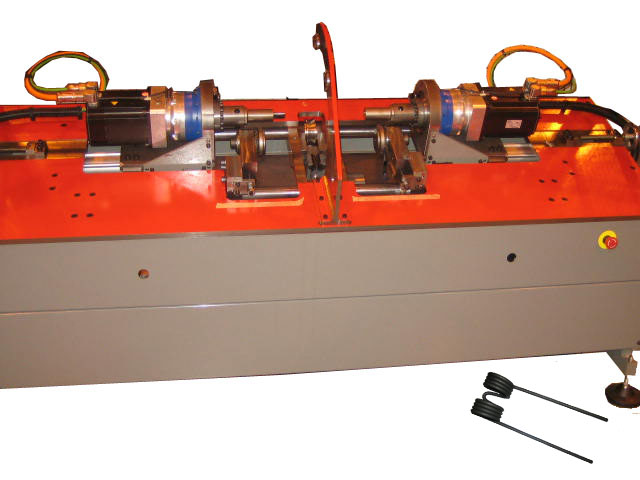 Machine double torsion acier ressort