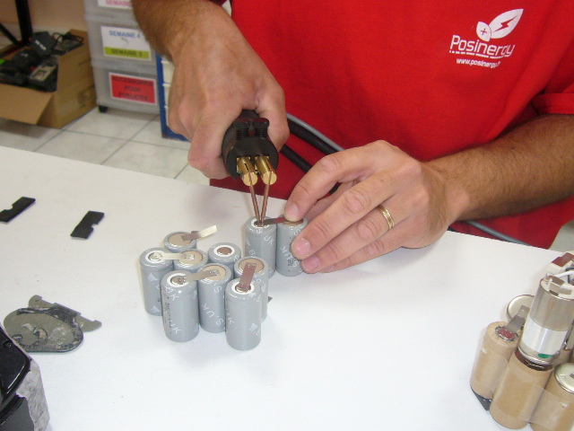 Notre atelier montage et reconditionnement accus sur mesure