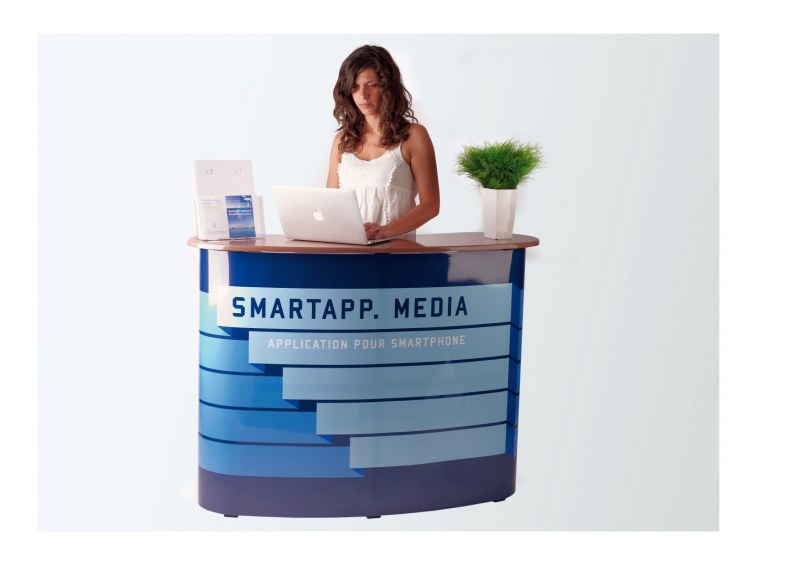 Stand d'accueuil avec visuel imprimé