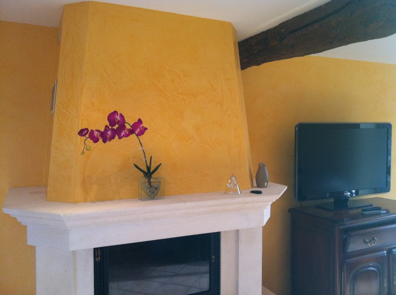 pose d'unn stucco coloré