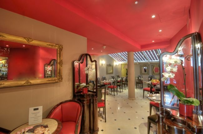 Salle petit déjeuner