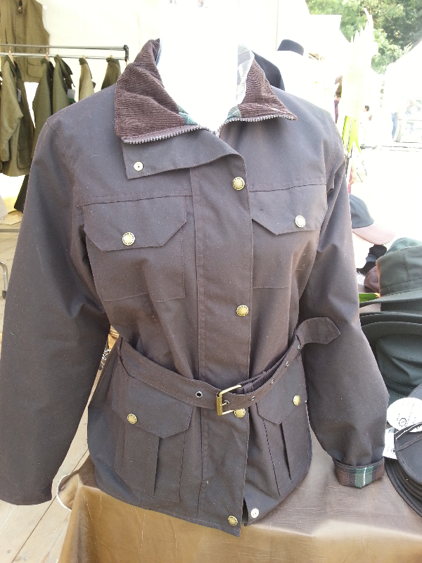 veste femme  huilé cintrée avec cinture