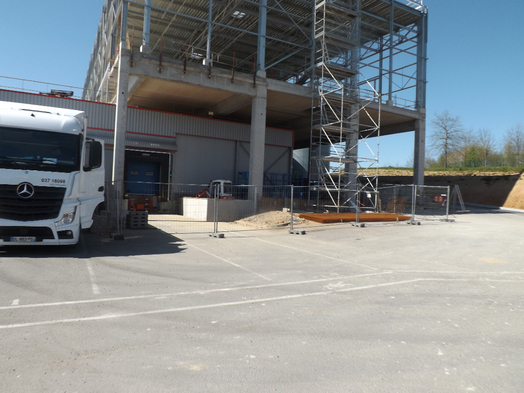 AU CHANTIER