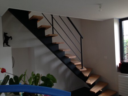 Fourniture et pose menuiserie escalier mix fer / bois sur vieux-berquin.