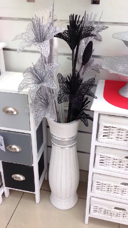 Meuble fleurs vase