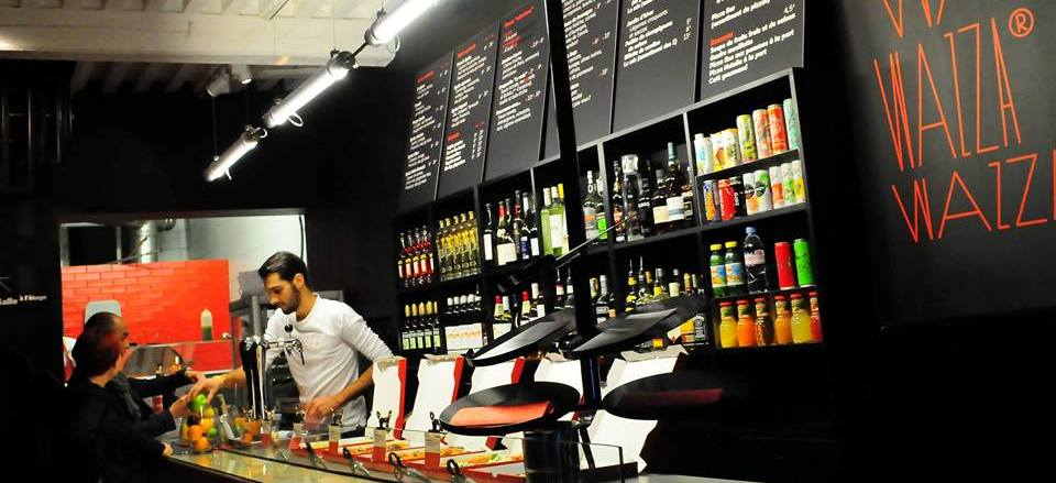 Le bar à Pizza Wazza à Lyon 1er Opéra Hotel de Ville