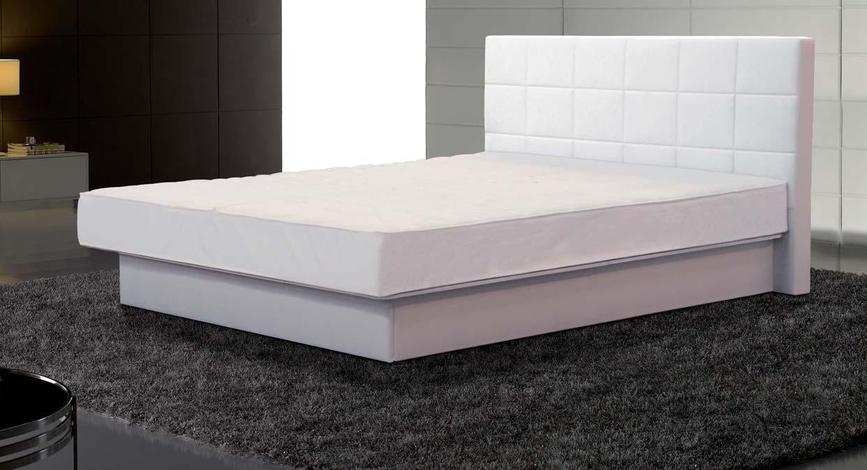 Lit à eau Deluxe avec tête de lit