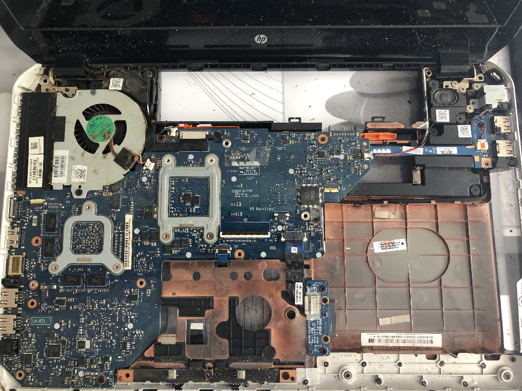 Démontage pc portable pour nettoyage