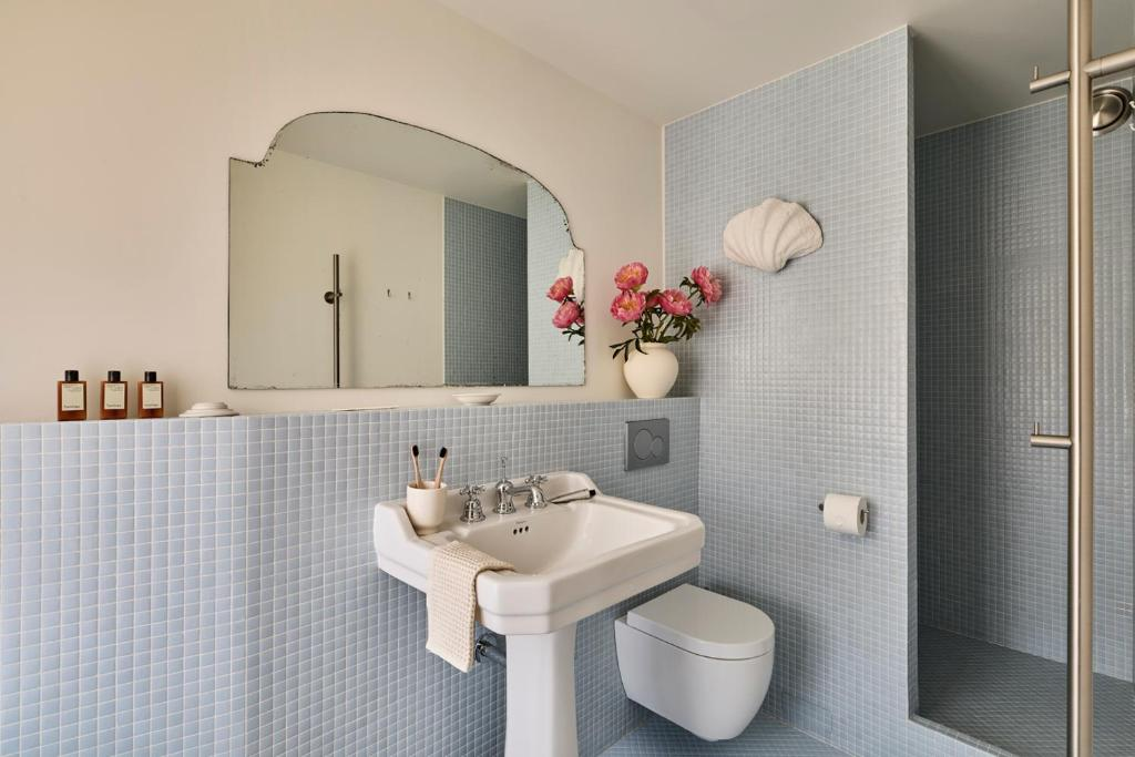 salle de bain hotel lulu paris jardin du luxembourg