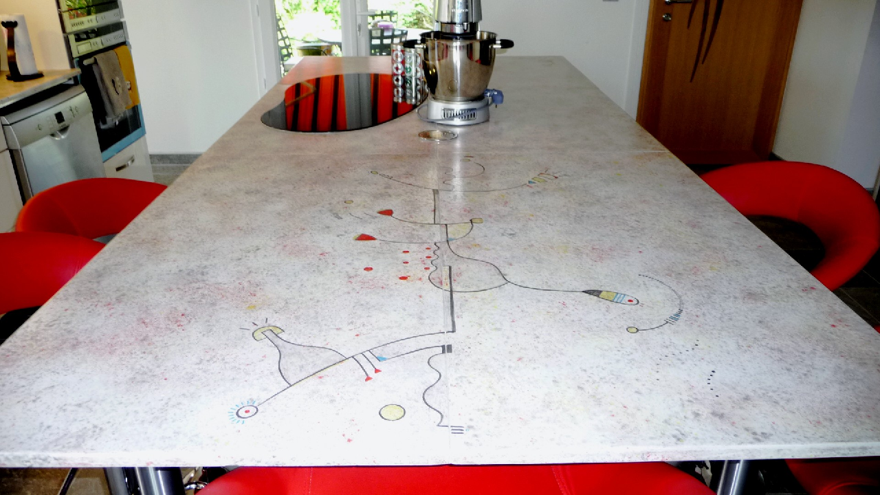 Décor peint table en lave émaillée Buffat Créations Terre et Pierre